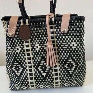Large Black & White Handwoven Mexican
Recycled Plastic Tote Bag